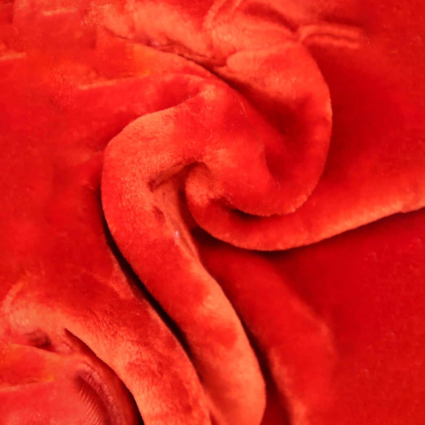 Wholesale Blankets UAE | Yanek King Size Mink Fleece Blanket